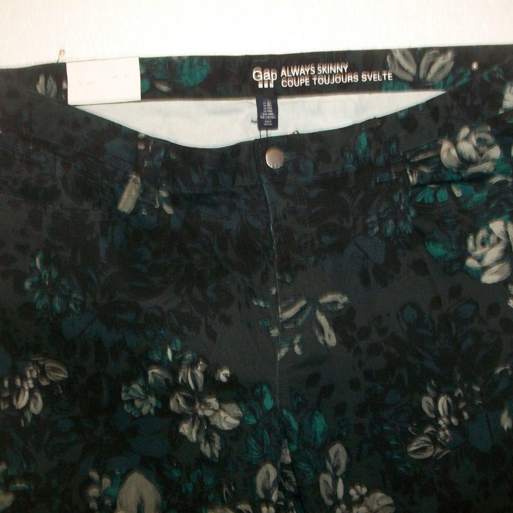 COPY - New Gap always skinny ladies pants size 18 R